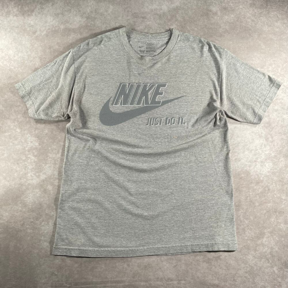 Nike Sportswear Just Do It Athletic Wear Logo Graphic T-shirt